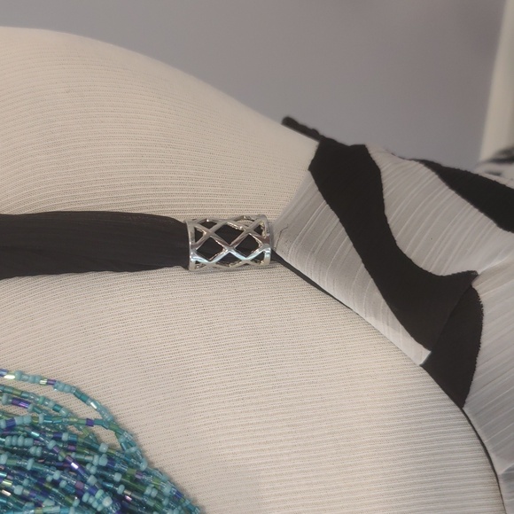 NWOT WHITE HOUSE BLACK MARKET EVENING - Picture 3 of 5